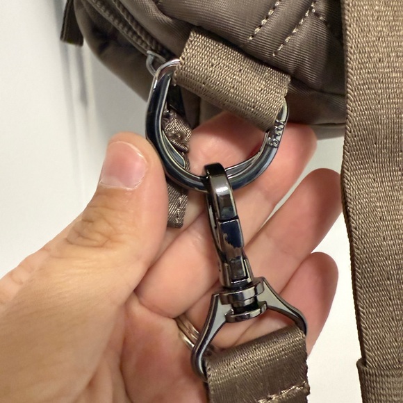 Lug Hovercraft Crossbody - Picture 9 of 9